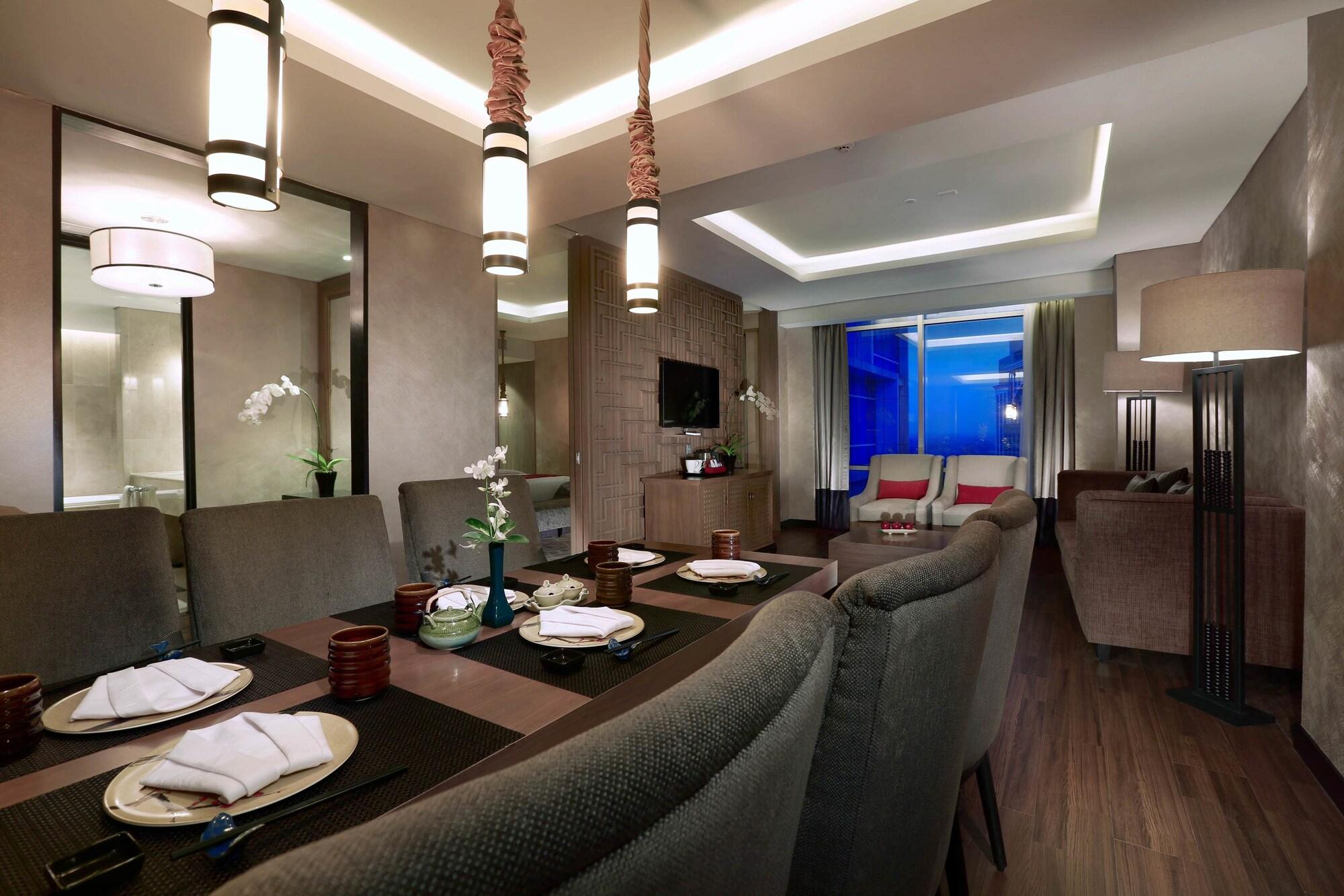 ג'קרטה Aston Priority Simatupang Hotel And Conference Center מראה חיצוני תמונה