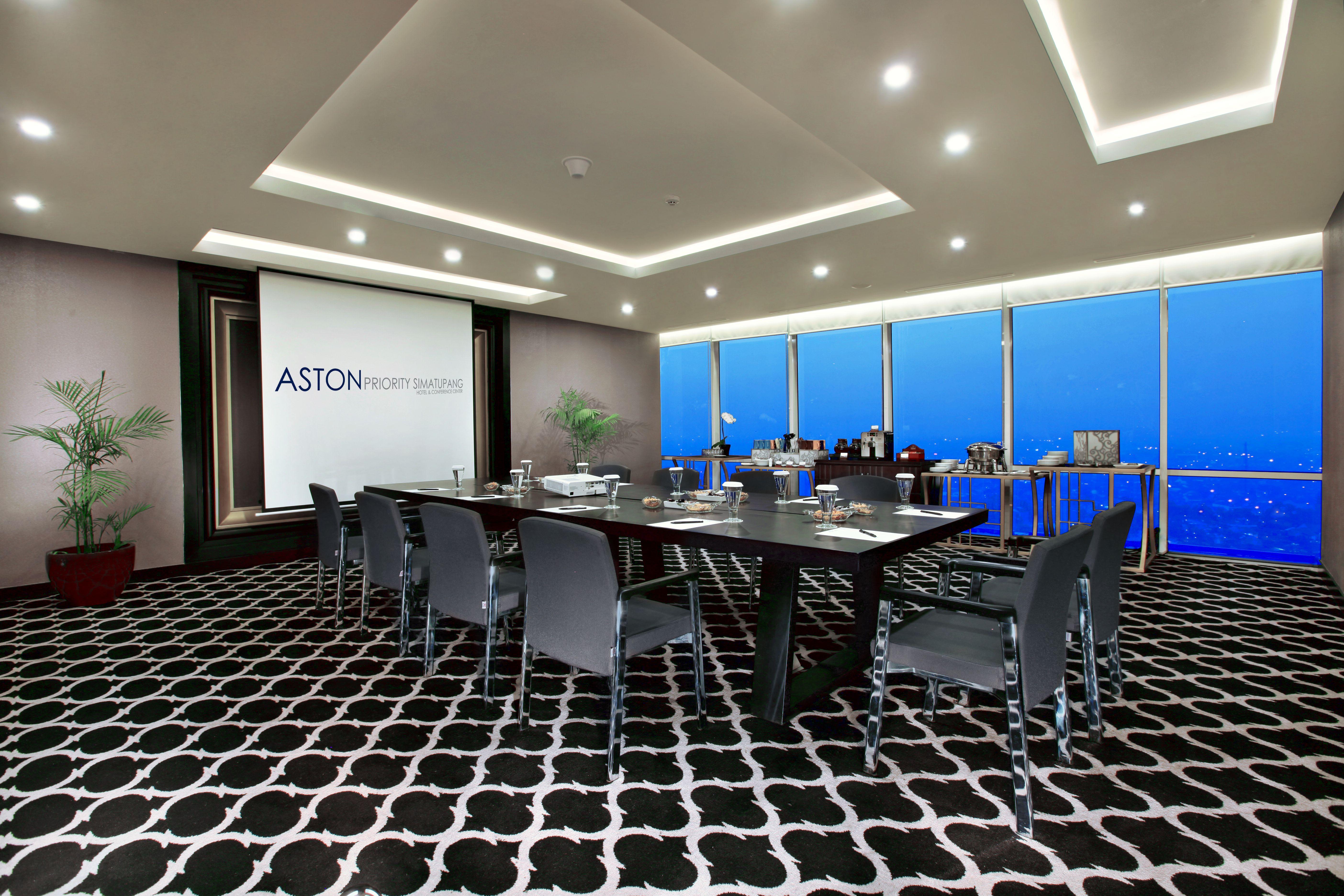 ג'קרטה Aston Priority Simatupang Hotel And Conference Center מראה חיצוני תמונה