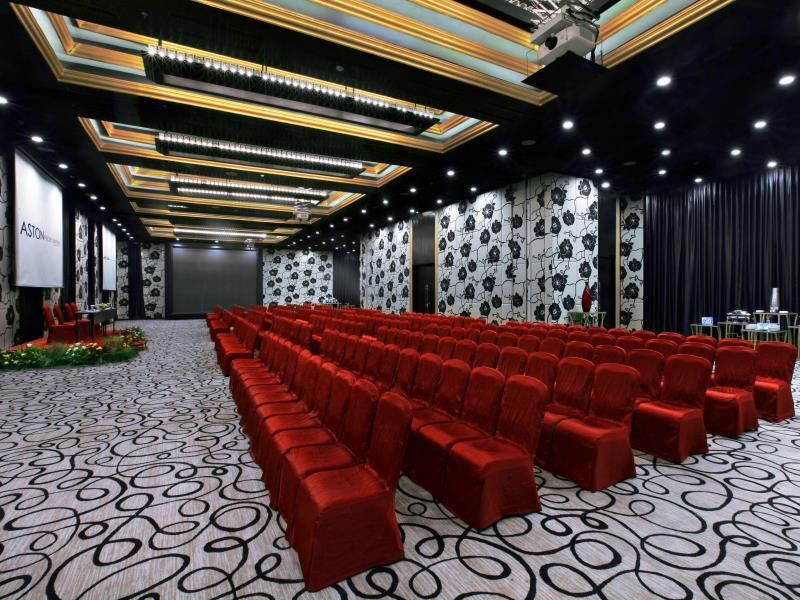 ג'קרטה Aston Priority Simatupang Hotel And Conference Center מראה חיצוני תמונה