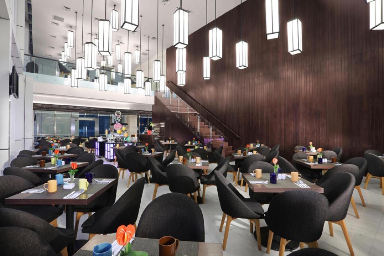 ג'קרטה Aston Priority Simatupang Hotel And Conference Center מראה חיצוני תמונה